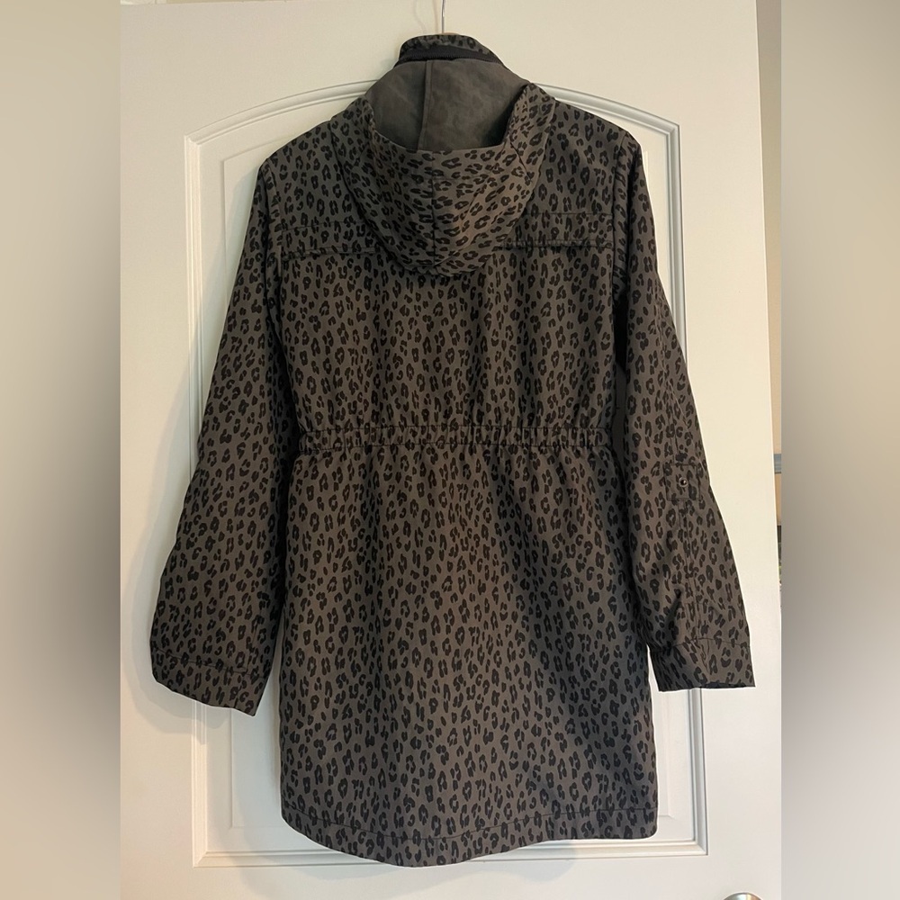 Tart Collections Leopard Print Utility Rain Jacket - Picture 5 of 9